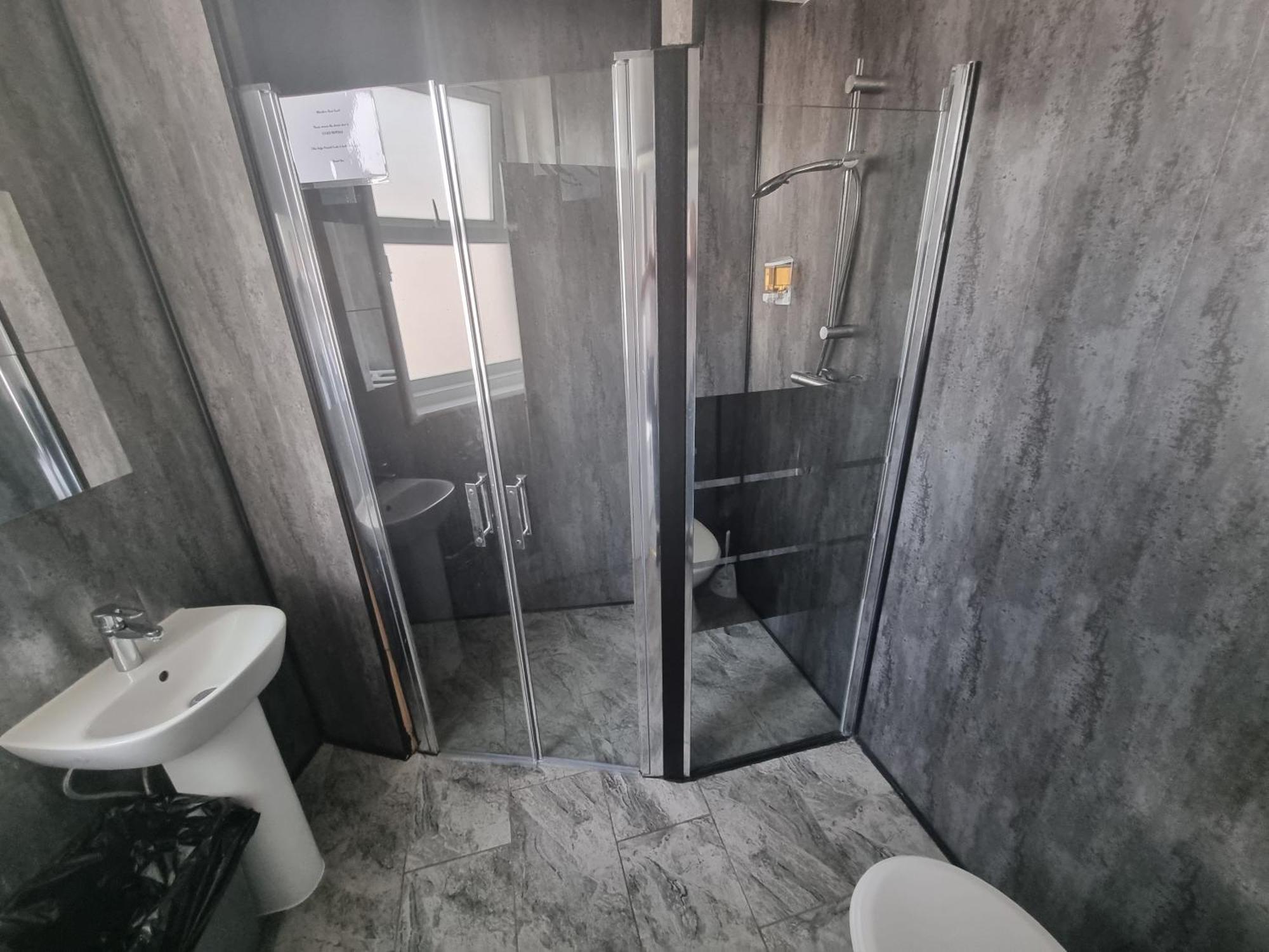 Henson Hotel Pleasure Beach Blackpool Room photo